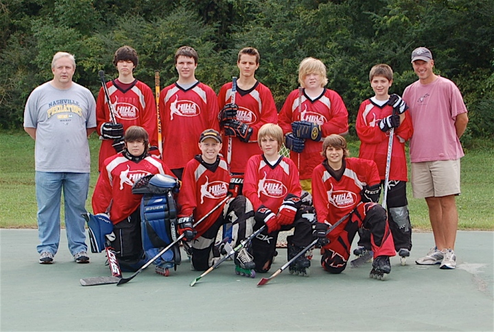 Trace'll and his inline hockey team The Bulldogs